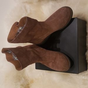 LAMO Ankle Boots Tan Suede Leather Size 7 Buckle Detail